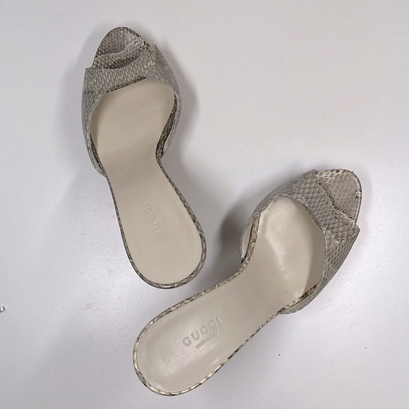 Gucci  Light Cream/Black Python Bamboo Heel Sandals Size 36 - Picture 10 of 10